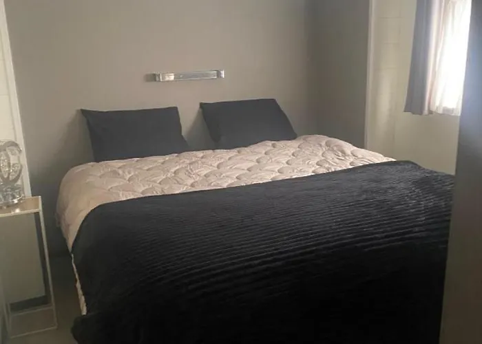 The Winterhorses Loft Apart-hotel Strijen